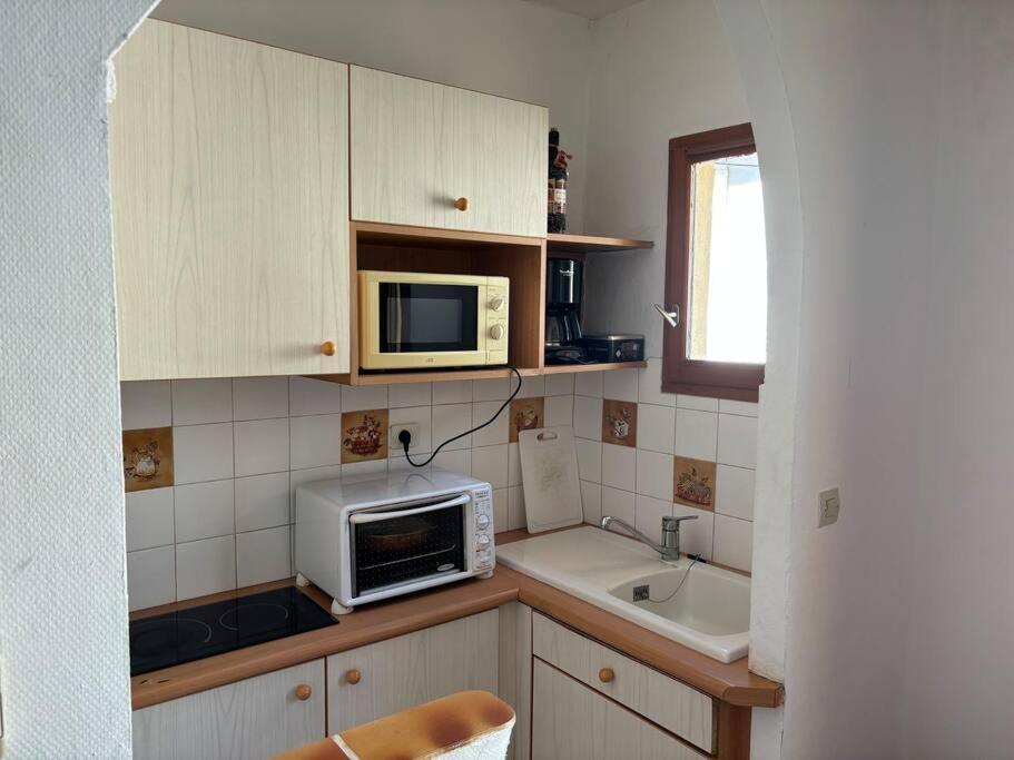 Maison De Ville Proche Mer, En Camargue Sur Le Chemin De Saint Jacques De Compostelle, Clim Reversible Вовер Екстериор снимка