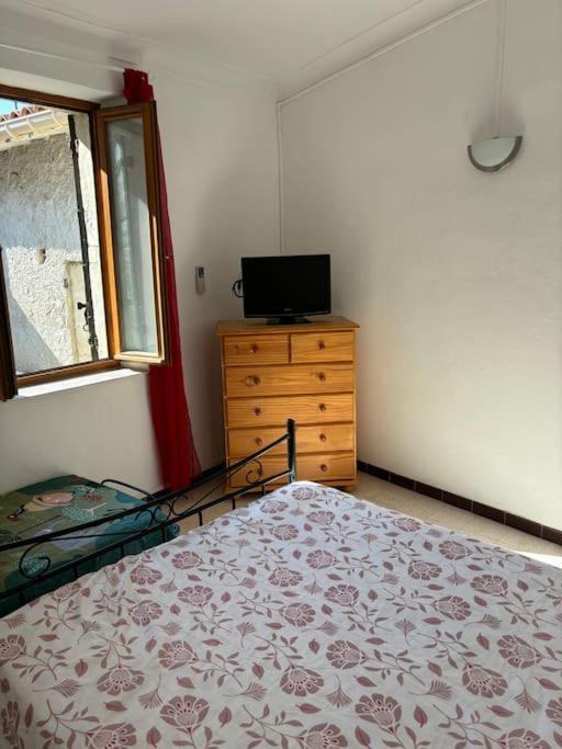 Maison De Ville Proche Mer, En Camargue Sur Le Chemin De Saint Jacques De Compostelle, Clim Reversible Вовер Екстериор снимка