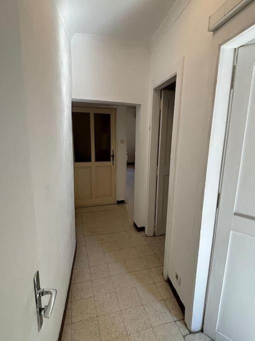 Maison De Ville Proche Mer, En Camargue Sur Le Chemin De Saint Jacques De Compostelle, Clim Reversible Вовер Екстериор снимка