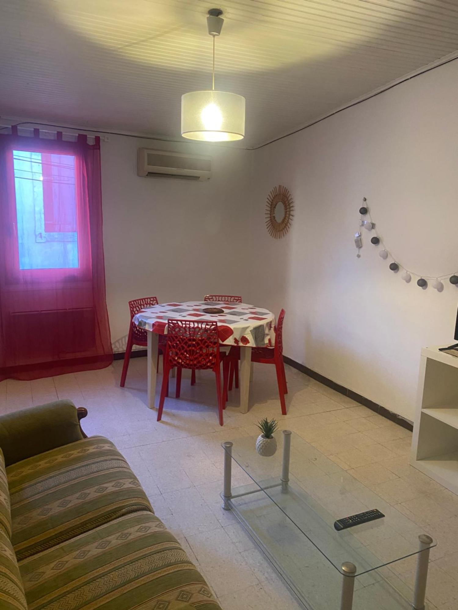 Maison De Ville Proche Mer, En Camargue Sur Le Chemin De Saint Jacques De Compostelle, Clim Reversible Вовер Екстериор снимка
